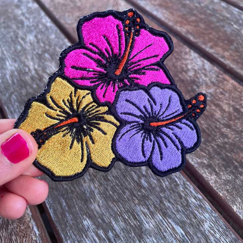 Home hawaiian floral embroidered iron on patch – tropical flower design